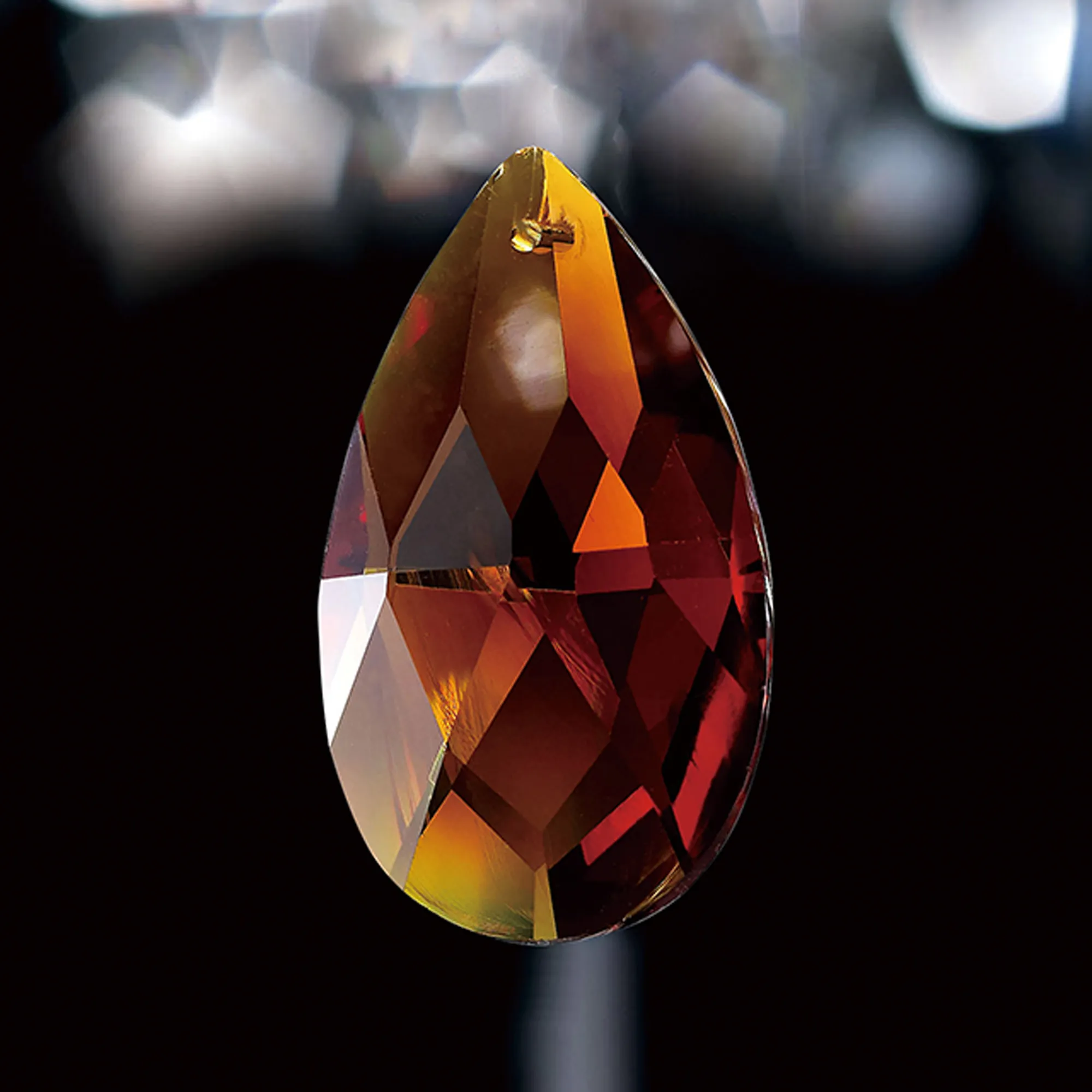 C20033  Crystal Pendalogue, No Ring Or Pin Included 38mm